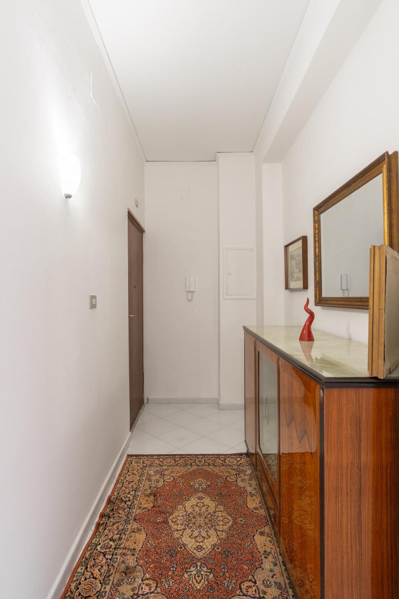 Casa Vacanza Angelina Via Mercanti Centro Storico Salerno Luaran gambar