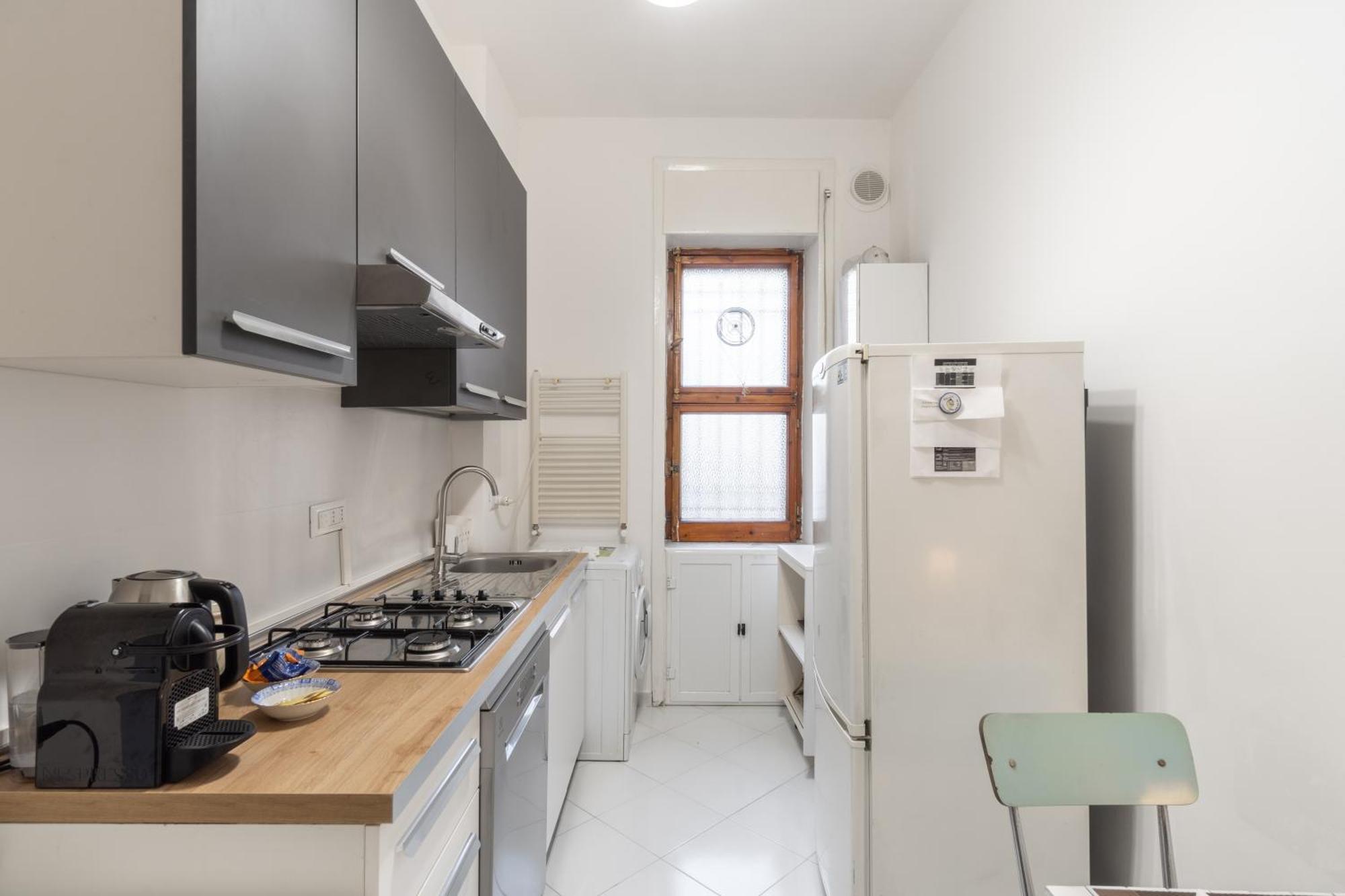 Casa Vacanza Angelina Via Mercanti Centro Storico Salerno Luaran gambar